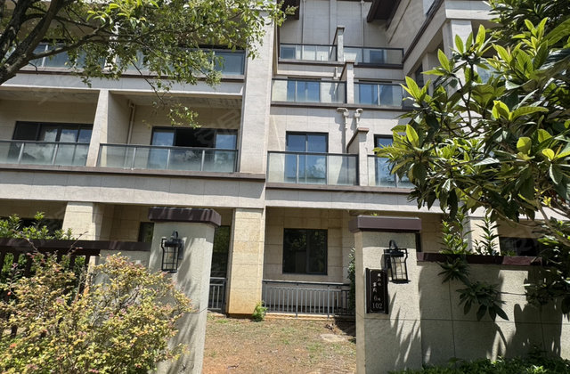 珑山林(别墅)6室3厅371㎡145万二手房图片