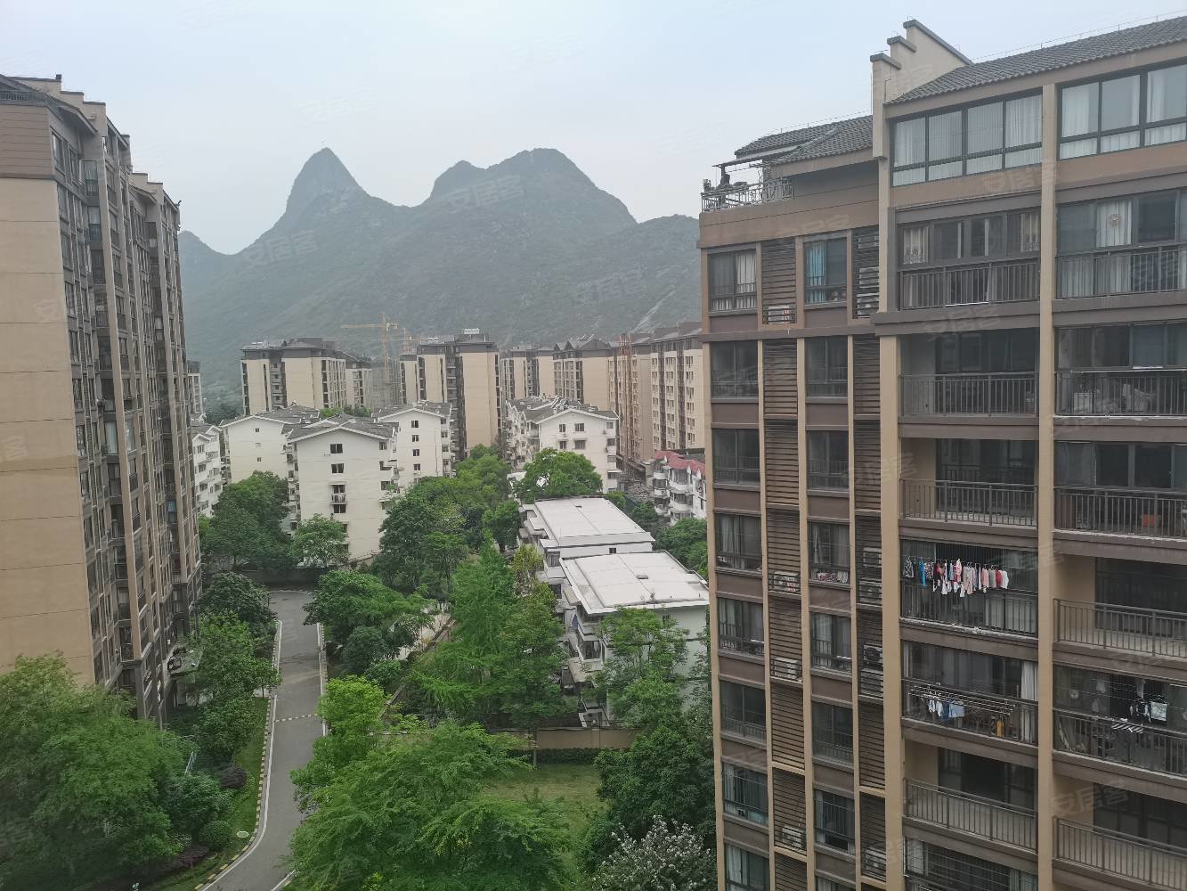 彰泰桃源居4室2厅2卫119㎡南100万