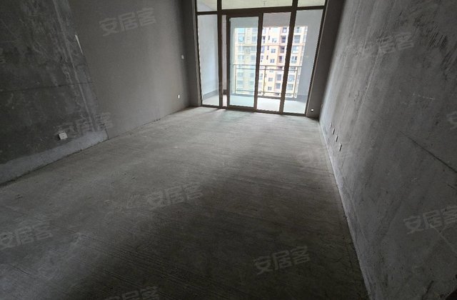 东泰翡翠郡3室2厅100.3㎡42万二手房图片