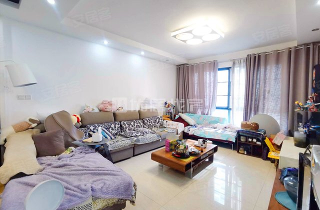 红星国际晶品3室2厅148㎡150万二手房图片