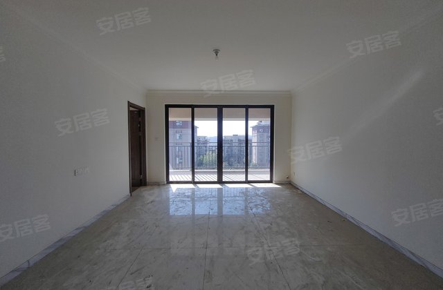 碧桂园山河城1期4室2厅140㎡60万二手房图片