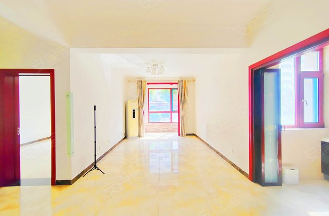 双发金玺城 临地铁 产权清晰 刚需两居 商业配套齐全 电梯房