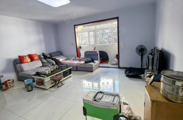 宏达山庄(C区)3室2厅137㎡95万二手房图片