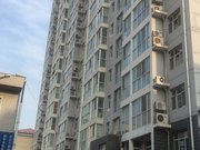 和平医院地铁口小高层电梯房