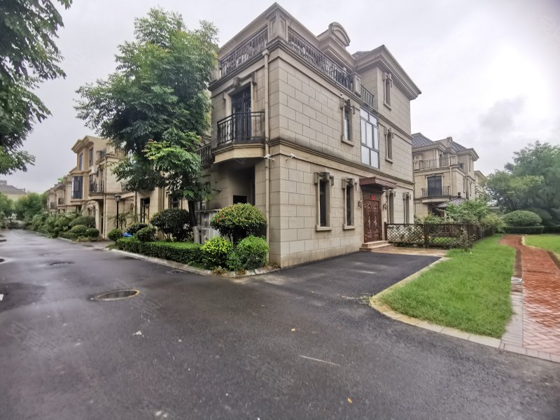 阳光城蔷薇溪谷(别墅)