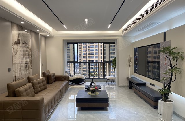 聚信国际3室2厅130㎡56.6万二手房图片