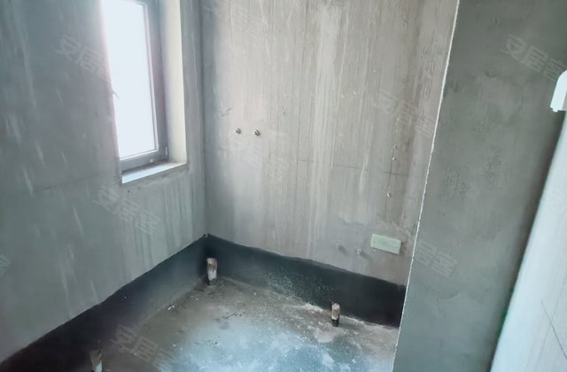 恒大学庭小区2室2厅96㎡130万二手房图片