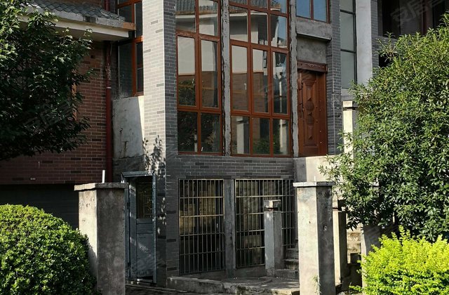 锦绣世家(别墅)9室3厅214.36㎡118万二手房图片