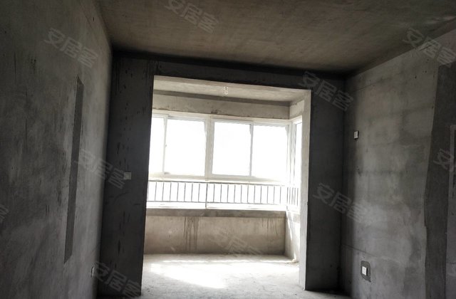 沈丘森豪住宅小区3室2厅138.9㎡49万二手房图片