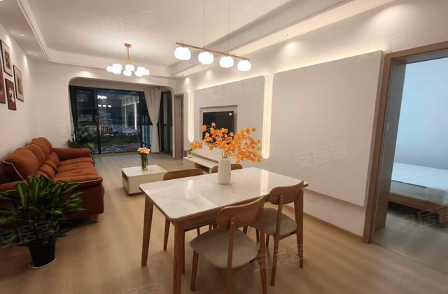 领先一品阳光3室2厅82㎡62.8万二手房图片