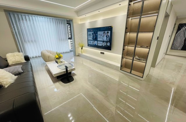 楚天都市朗园4室2厅130㎡56万二手房图片