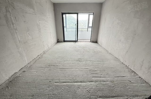 国际公馆2室2厅83.27㎡31.8万二手房图片