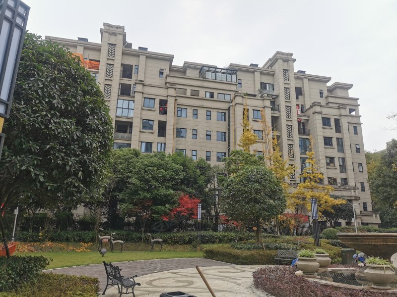 嘉裕第六洲龙泽台