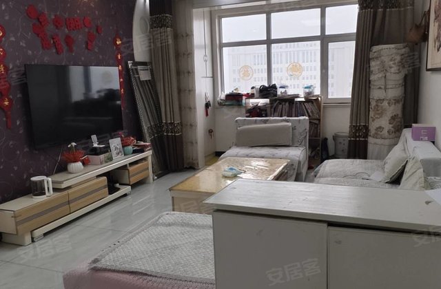 英皇国际3室2厅118㎡77万二手房图片