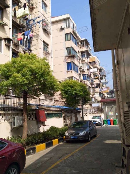 栖山路140弄小区 