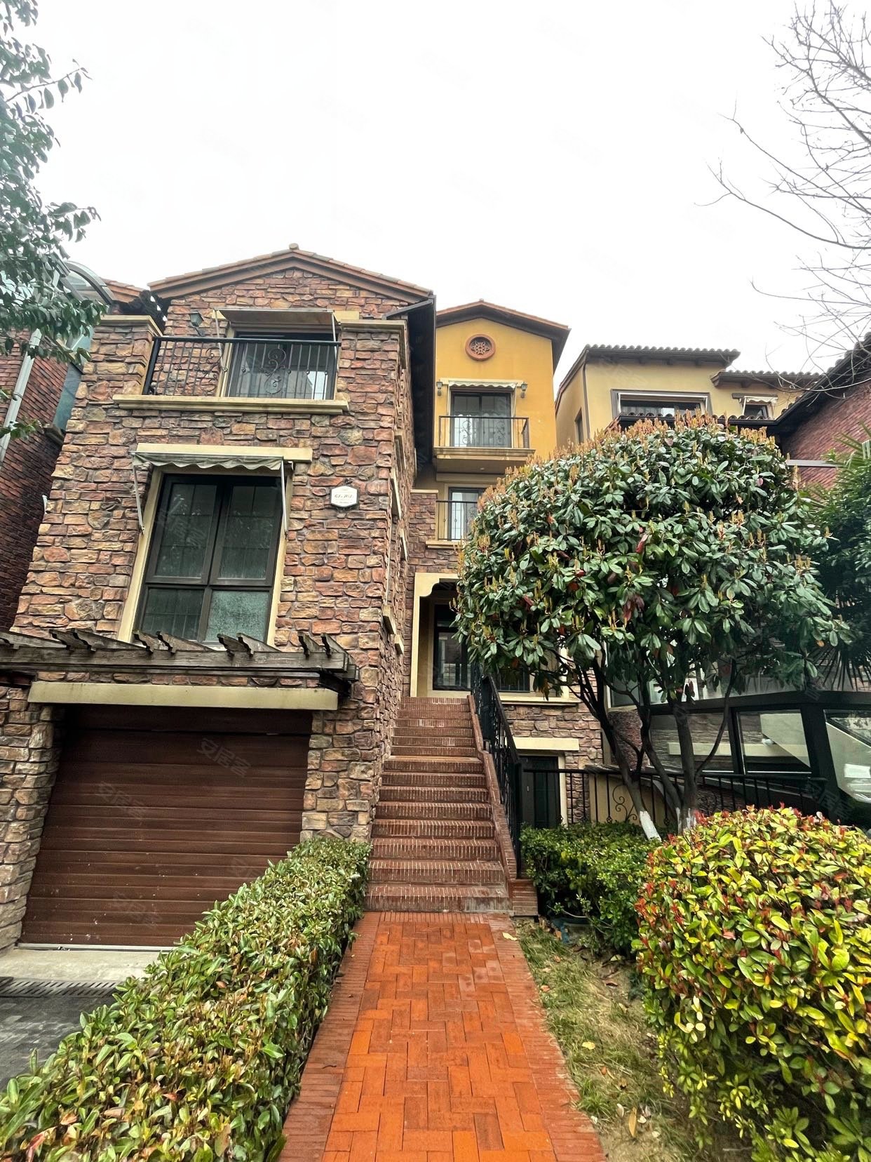 龙湖香醍漫步别墅