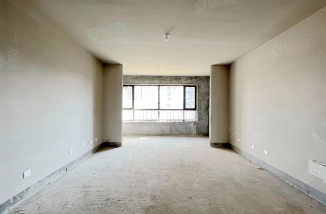 直隶新城水郡3室2厅2卫136㎡南北126万