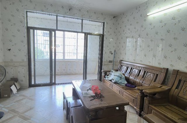 锦绣天玺4室2厅122㎡40.8万二手房图片