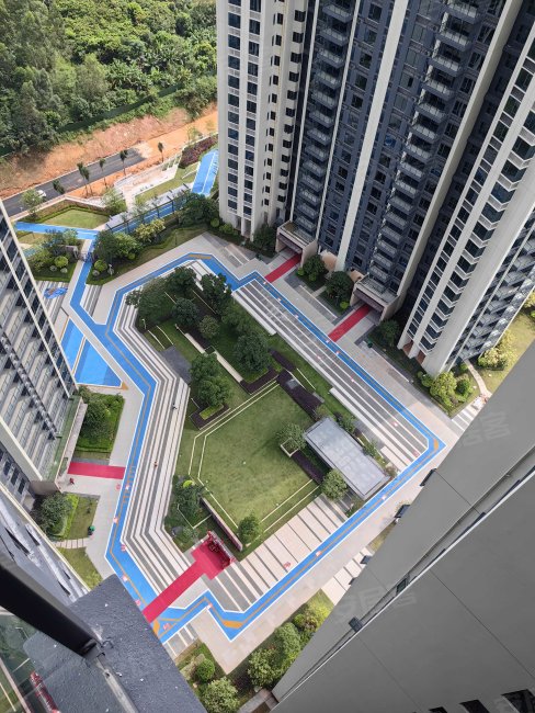 碧桂园南站新城 南北通透 标准4房 高层视线好 买房送车位!