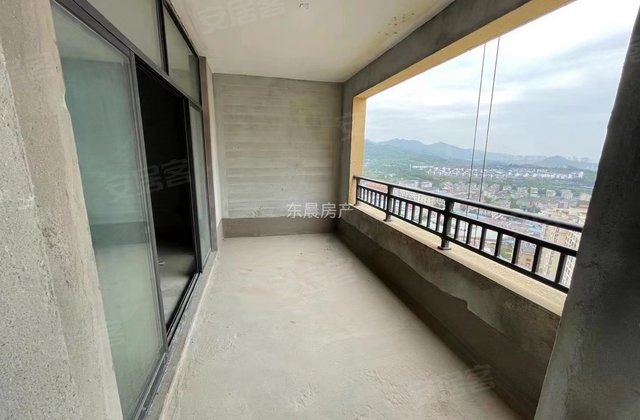 朝阳大众华府3室2厅135㎡190万二手房图片