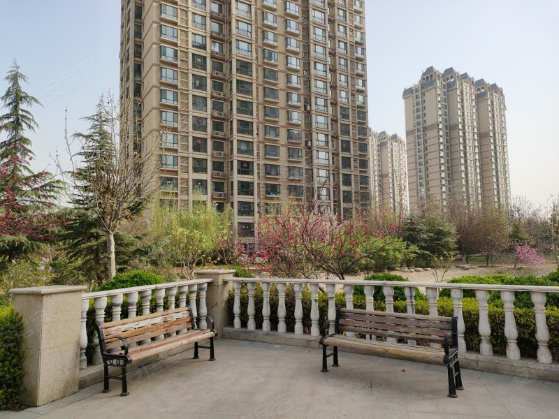 众美城廊桥四季a区