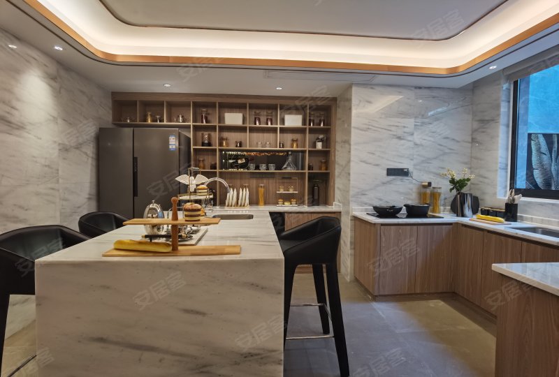 江北核心区 栖樾府洋房 精装底跃送大院子 上下3层 南北通透