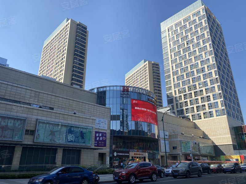 高铁新城圆融广场