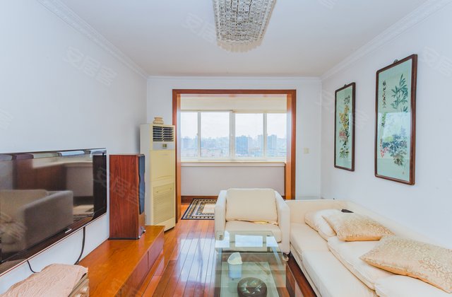 华科公寓3室2厅152㎡980万二手房图片