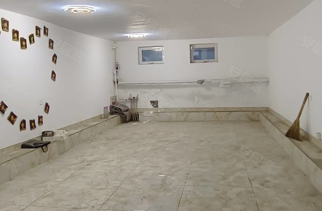 白城师范学院家属楼2室1厅200㎡74.8万二手房图片