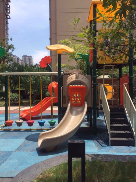 绿洲北水湾名邸 