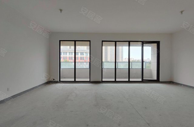 星唐府4室2厅137.22㎡139万二手房图片