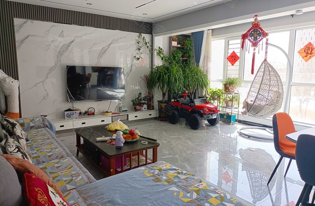 世邦云山郡3室2厅125㎡70万二手房图片