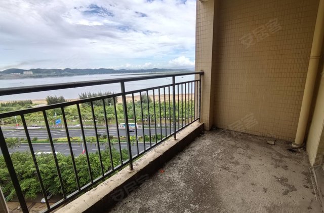 龙光阳光海岸(三期)3室2厅107.93㎡42万二手房图片