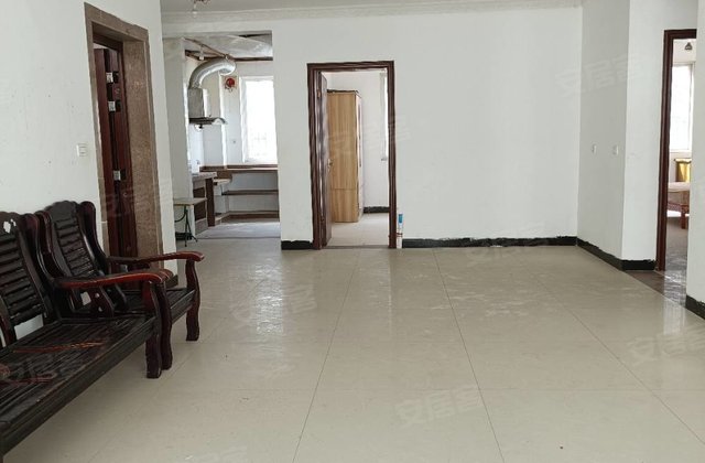 市政小区3室2厅101㎡28.8万二手房图片