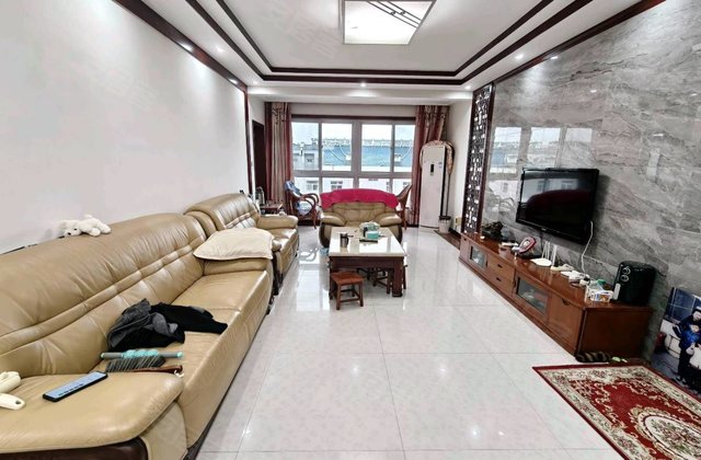 青云花园3室2厅144.71㎡89.8万二手房图片