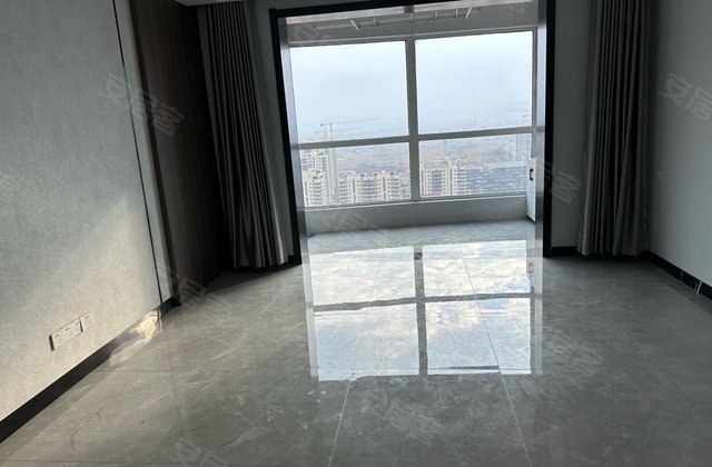 云湖官邸3室2厅118㎡87.5万二手房图片