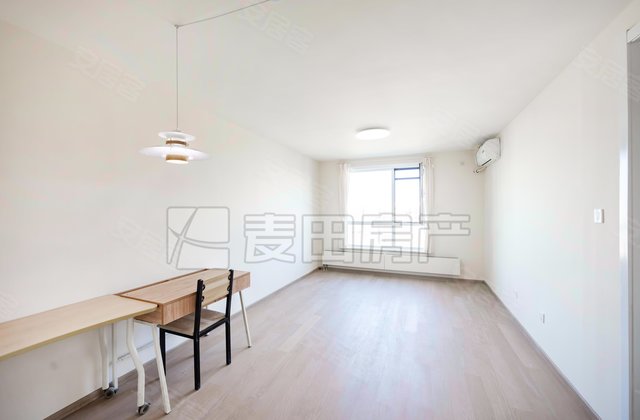 商品8号楼，次顶层，落地窗，视野  ，东西三居，新景家园