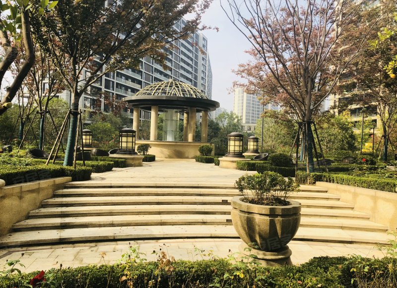 融创河滨之城水澜轩