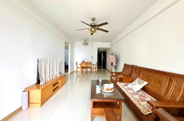 万科缤纷四季西园3室2厅82.17㎡90万二手房图片