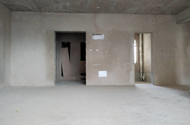 颐天铂樾4室2厅127㎡65.8万二手房图片