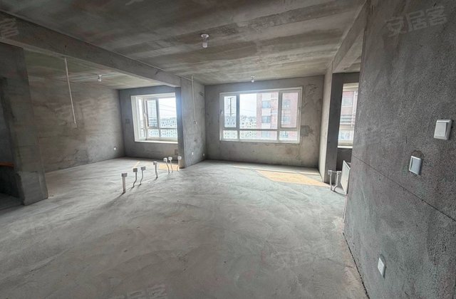 建大文华苑3室2厅122.08㎡56万二手房图片