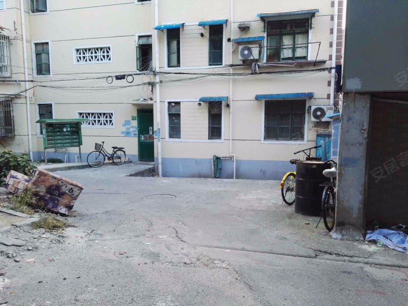 杨思路562,582,592,602号小 