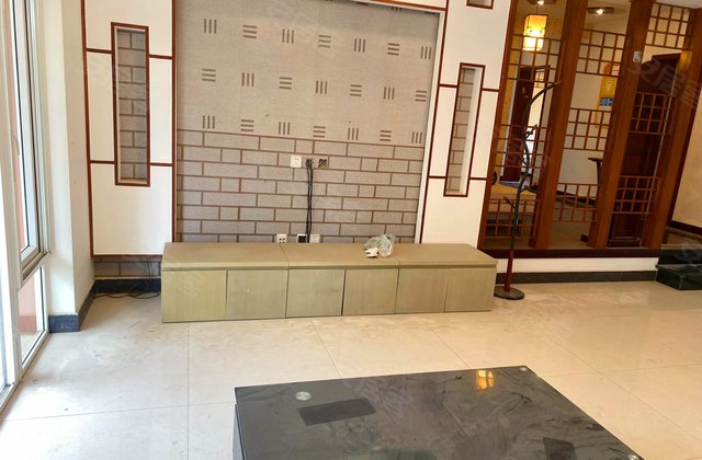 湖畔之梦4室2厅170.09㎡178万二手房图片