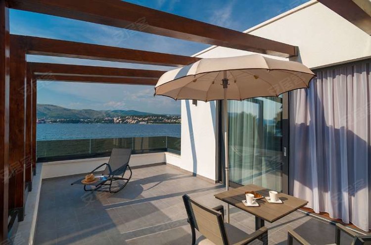 克罗地亚约¥1569万CroatiaTrogirHouse出售二手房公寓图片