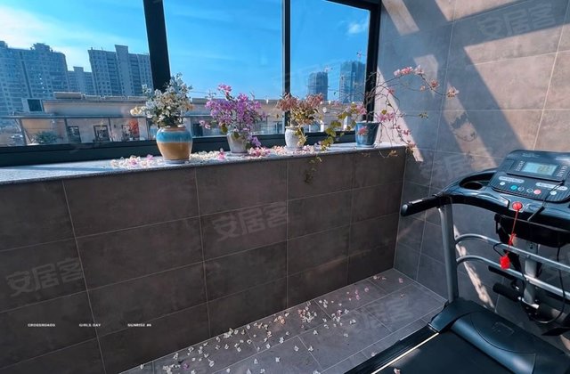 香阁丽园4室2厅150㎡255.8万二手房图片