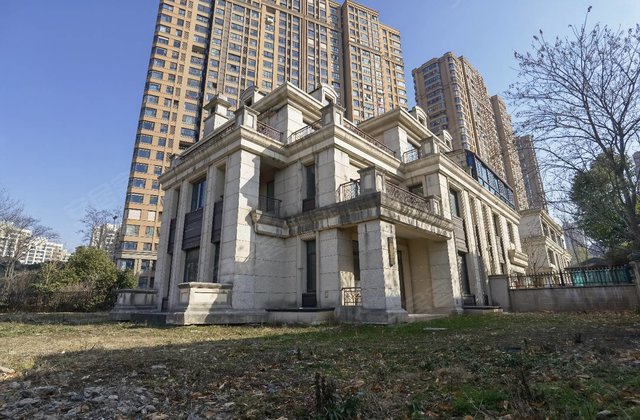 世茂香槟湖三期别墅