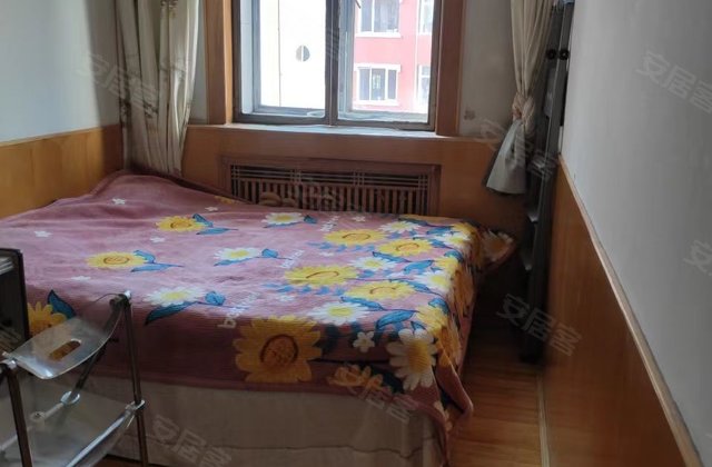 湖滨小区3室1厅90㎡27万二手房图片