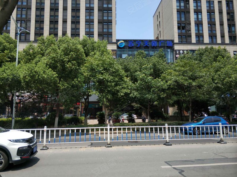 苏宁天御商业广场(商住楼)