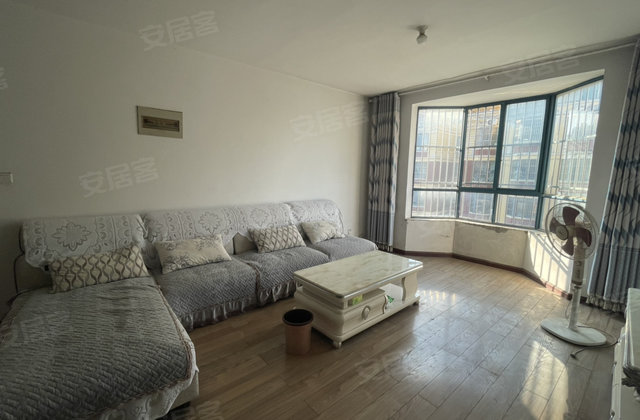 和济锦绣青城3室2厅130㎡49万二手房图片