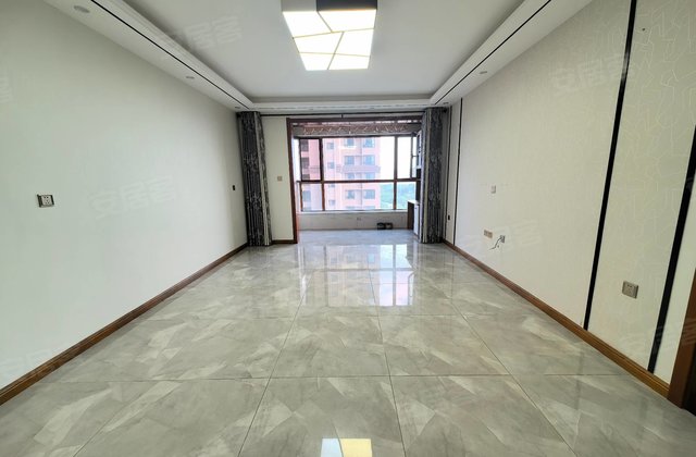 世纪公馆3室2厅133.62㎡118万二手房图片